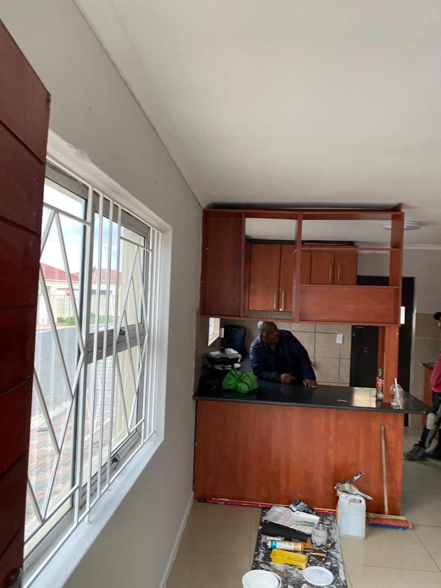 To Let  Bedroom Property for Rent in Northpine Western Cape